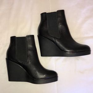 Black Aldo Ankle Wedges